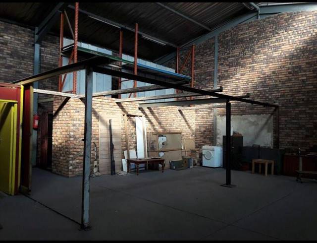 500M² FACTORY FOR SALE IN DEVLAND